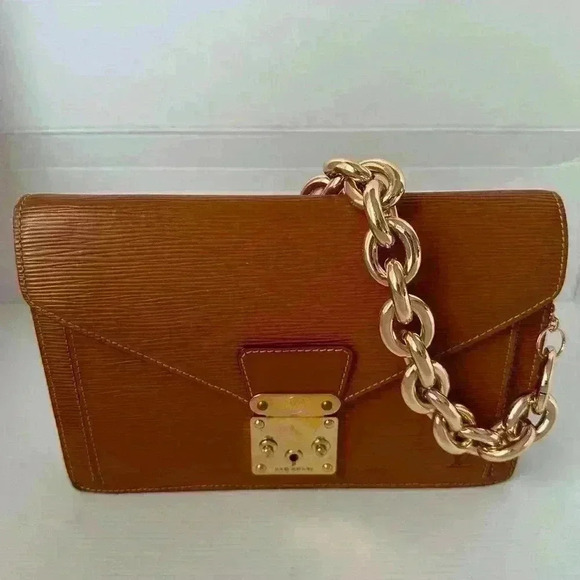 Authentic vintage Louis Vuitton epi clutch ~ brown - Picture 4 of 16